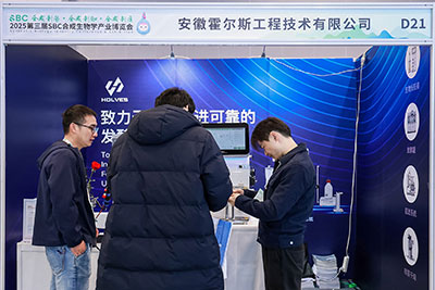 JIUYOU.COM·(中国区)官方网站团队与客户交流 JIUYOU.COM·(中国区)官方网站团队与客户交流
